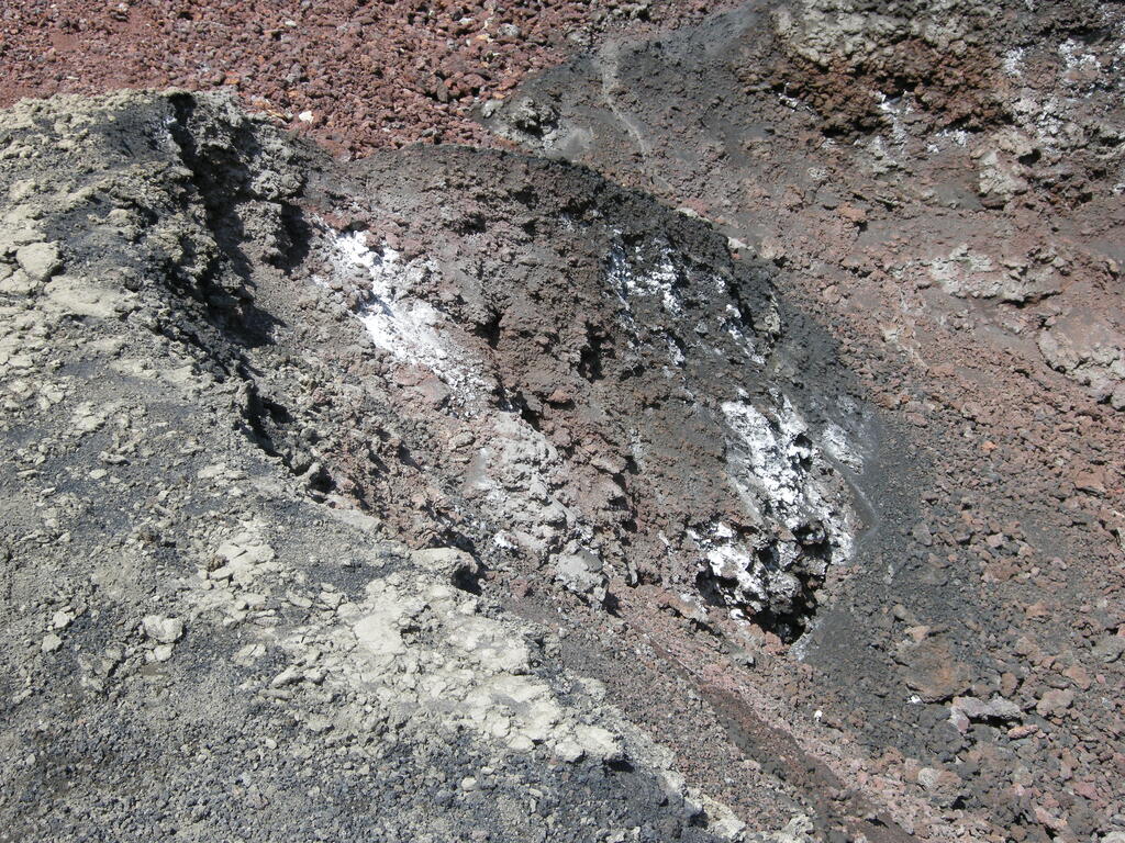 Fimmvörðuháls, Fumarole in der Lava