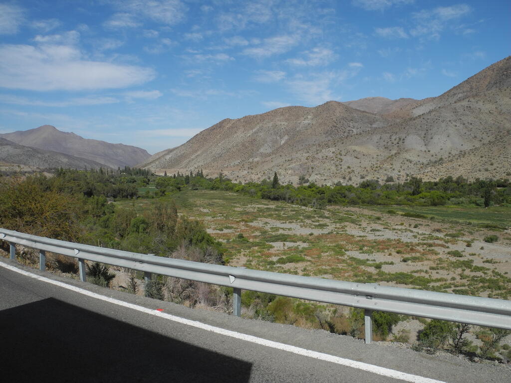 Das Tal zwischen Samo Alto und dem Pass nach Vicuña